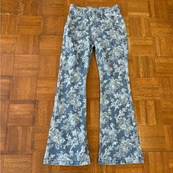 Gap x LoveShackFancy Icon Jeans - Picture 4 of 8